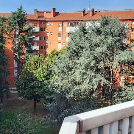 Grazioso Zona Mecenate - S.giulia Appartement *