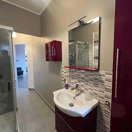 Grazioso Zona Mecenate - S.giulia Appartement *
