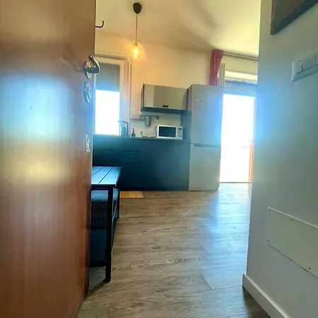 Grazioso Zona Mecenate - S.giulia Appartement